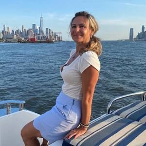 Meet your Posher, Stacy